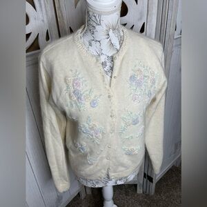 Bonnie Strauss Cream Cardigan Pastel Beaded Floral Button Sweater Size Medium